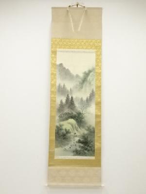 春鳳筆　彩色山水　肉筆絹本掛軸（共箱）